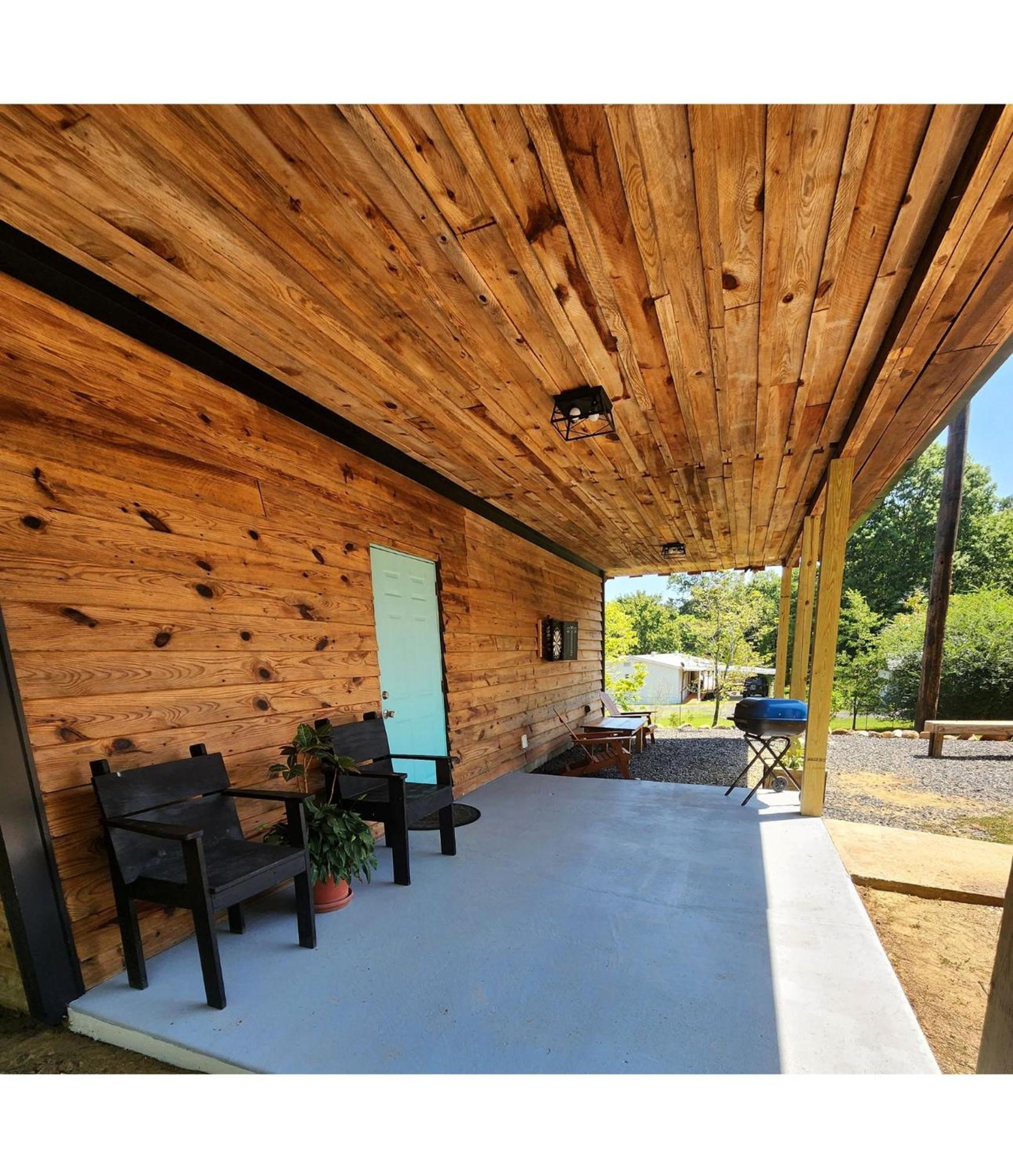 Unique Country Cabin Meets Farmhouse Modern!!! Mena Экстерьер фото