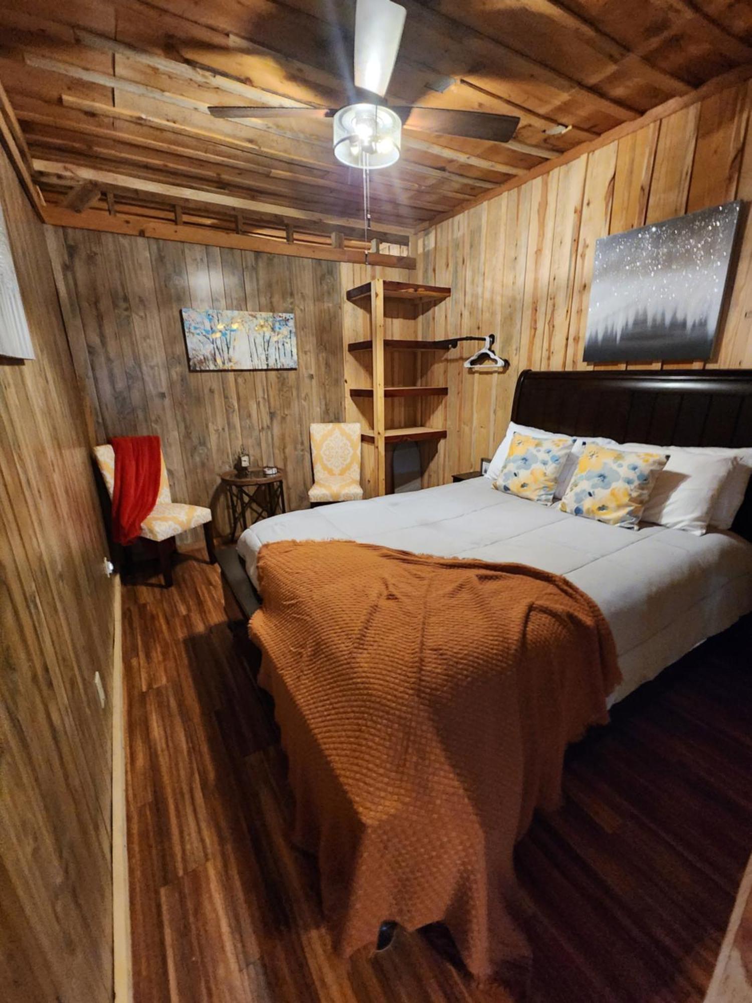 Unique Country Cabin Meets Farmhouse Modern!!! Mena Экстерьер фото