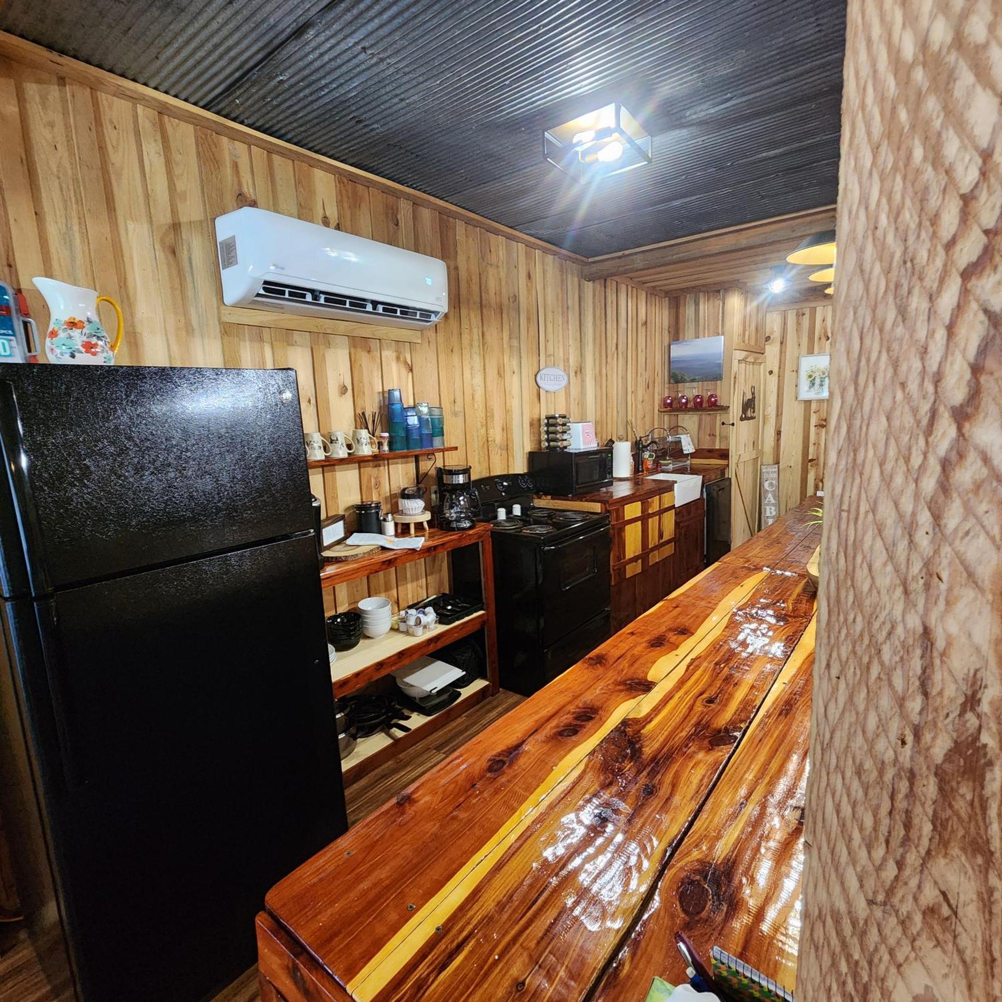 Unique Country Cabin Meets Farmhouse Modern!!! Mena Экстерьер фото