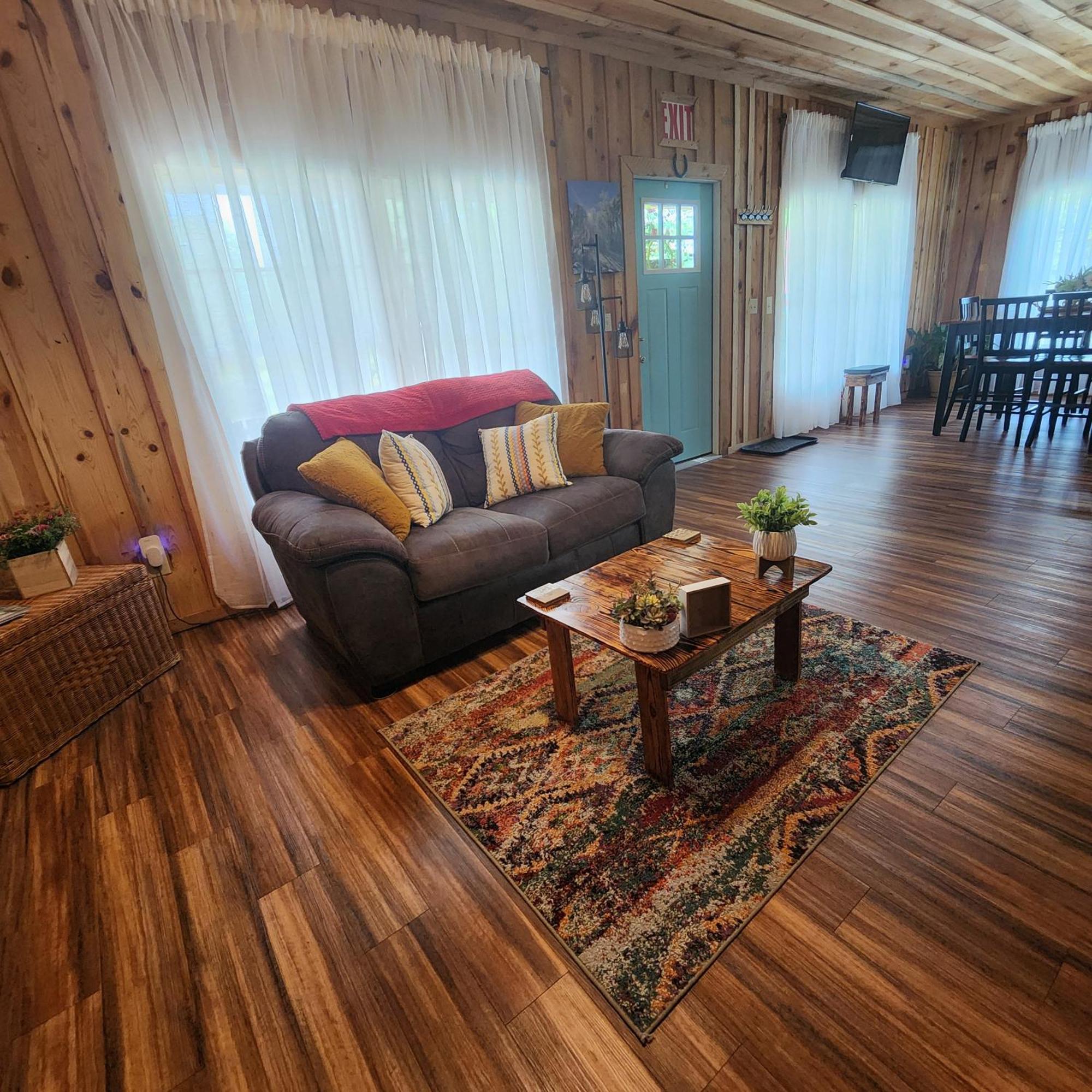 Unique Country Cabin Meets Farmhouse Modern!!! Mena Экстерьер фото