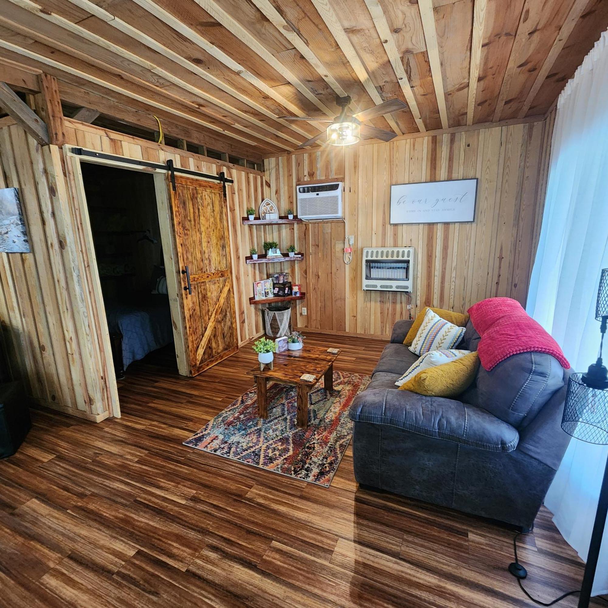 Unique Country Cabin Meets Farmhouse Modern!!! Mena Экстерьер фото