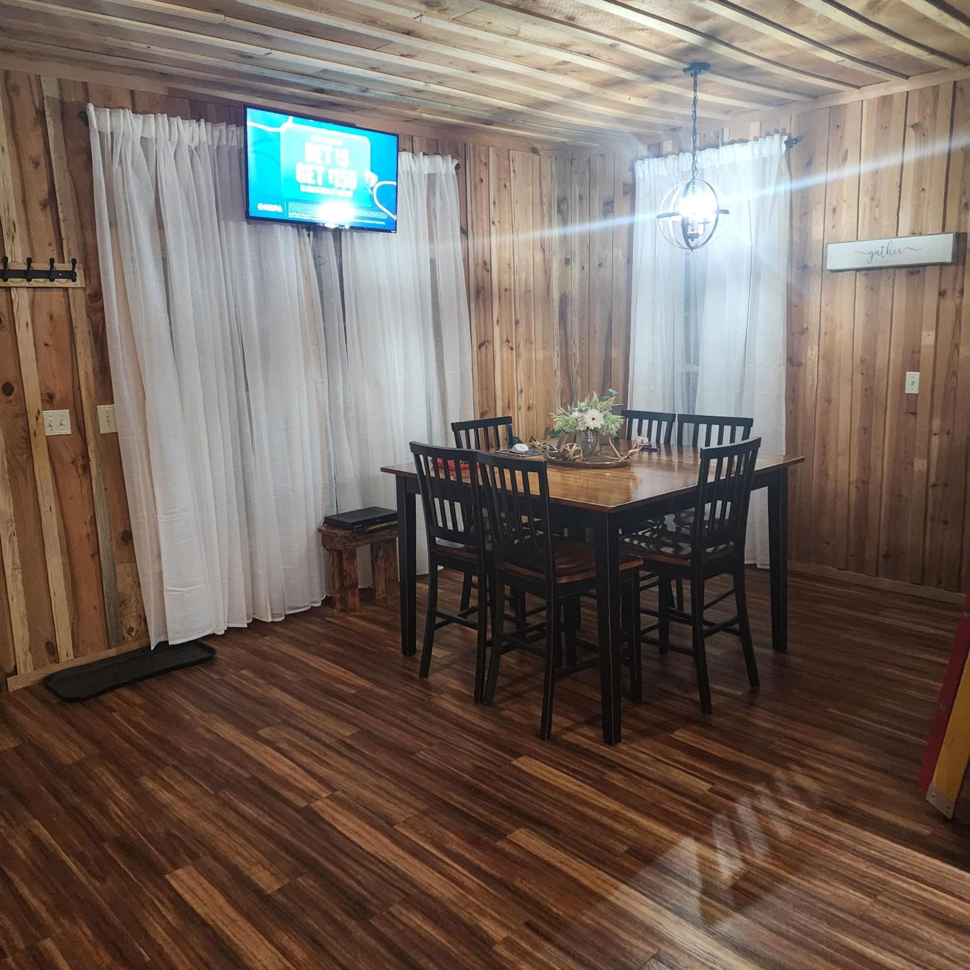 Unique Country Cabin Meets Farmhouse Modern!!! Mena Экстерьер фото