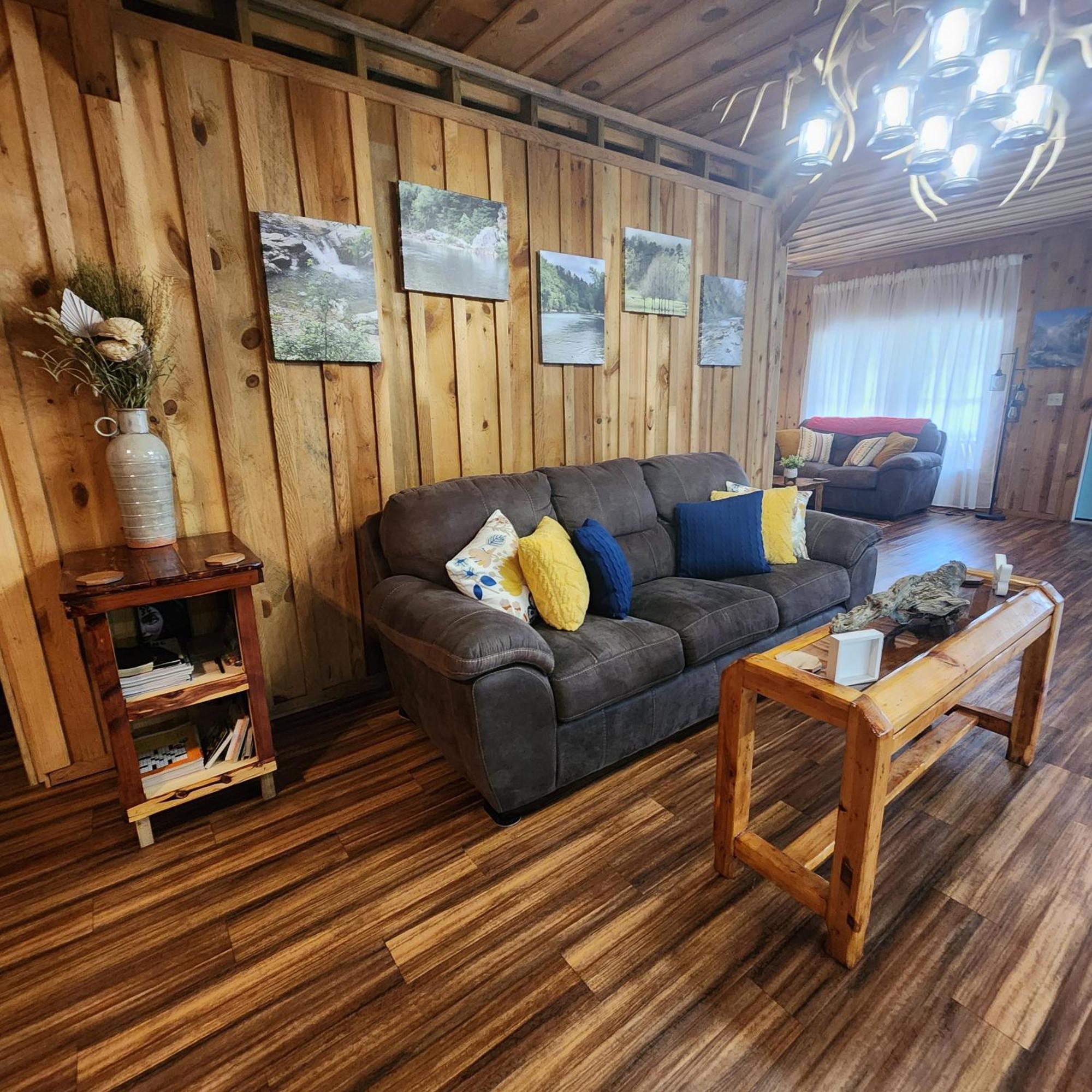 Unique Country Cabin Meets Farmhouse Modern!!! Mena Экстерьер фото